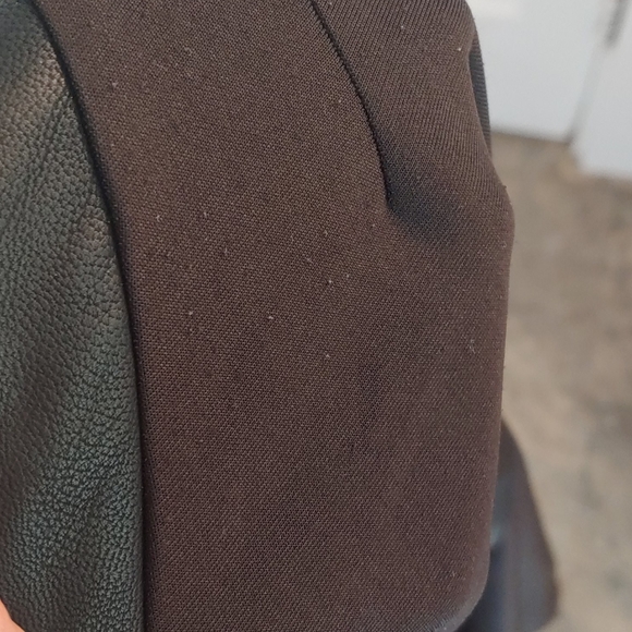 Cutout skater dress with vegan leather details - Picture 4 of 4